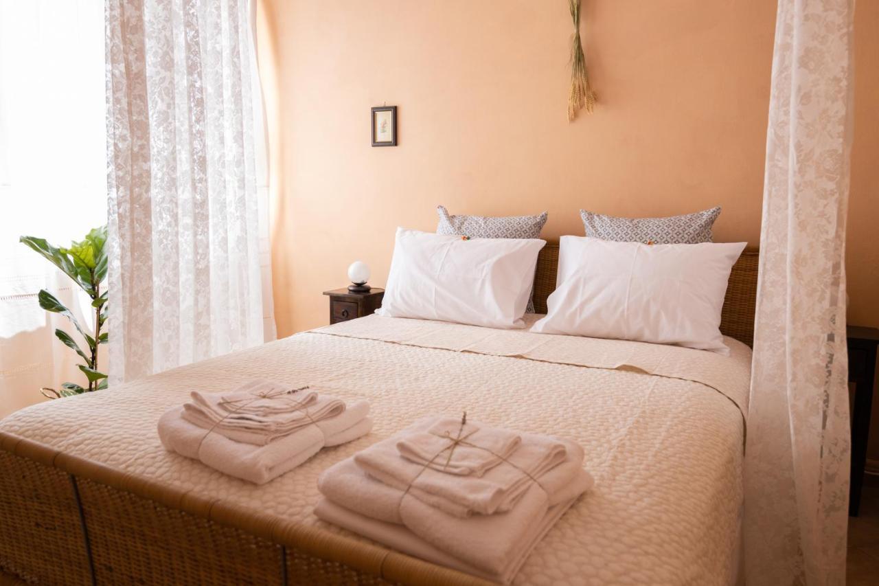 Mediterranean House - 12 Min From Acropolis! Apartment Athens Exterior photo